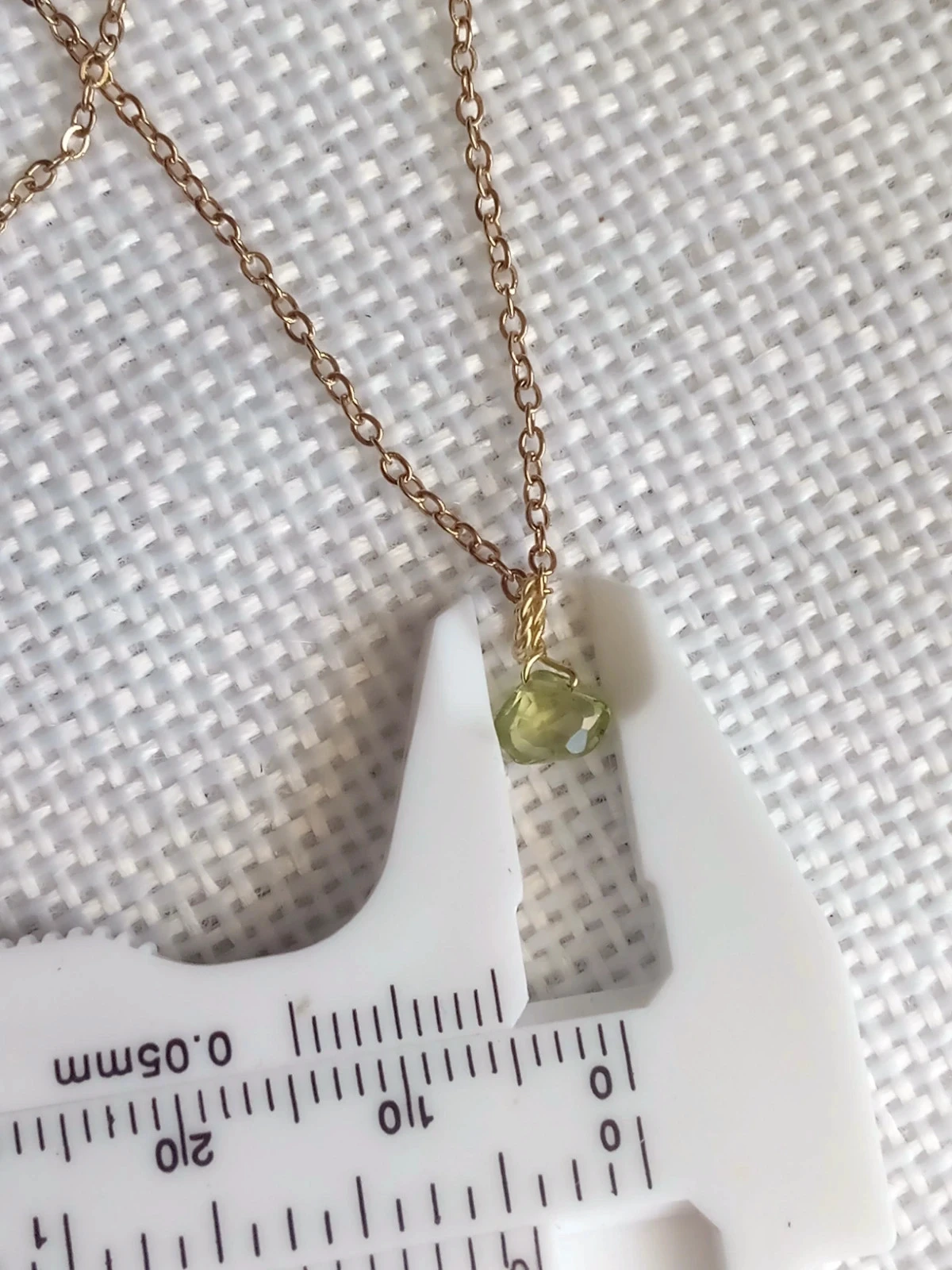 Collier pierre de péridot naturelle à facettes – photo 3